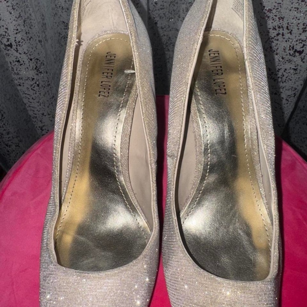 Jennifer Lopez Champagne Gold Glitter Pointed Toe Stiletto Pumps Womens Heels 10 - Picture 2 of 4
